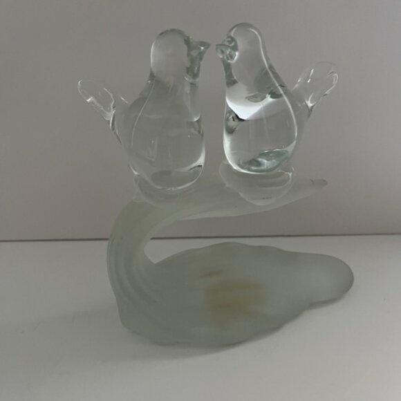 Glass Lovebirds on a branch / Glass Figurine / White / Opalescent Glass - Picture 2 of 10